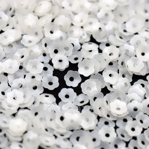 Пайетки-цветочки чаши 5 мм матовые белые (3 гр)