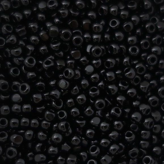 Charlotte 15/0 #0049 Непрозрачный, черный