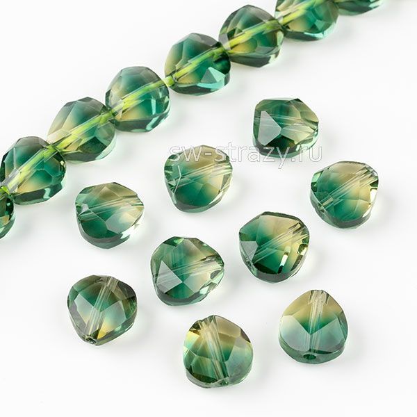 Бусина из кварца с градиентом зеленая 8х8 мм