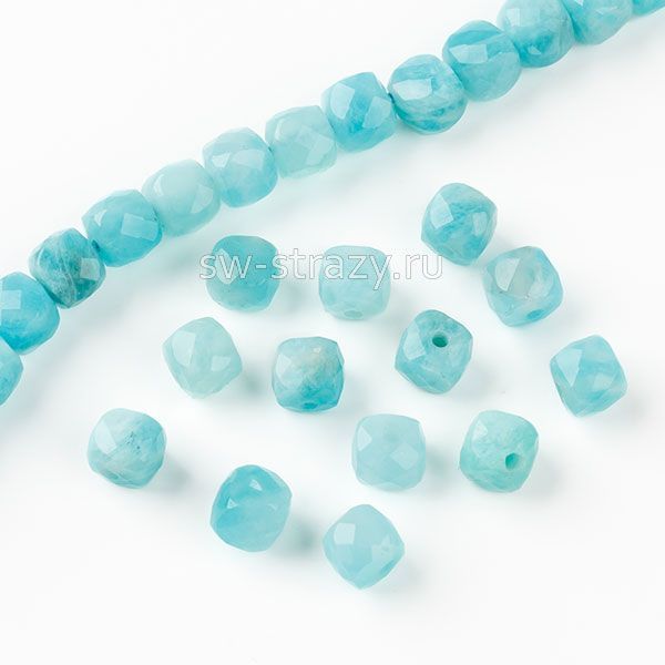 Бусина-куб граненая из амазонита 5 мм